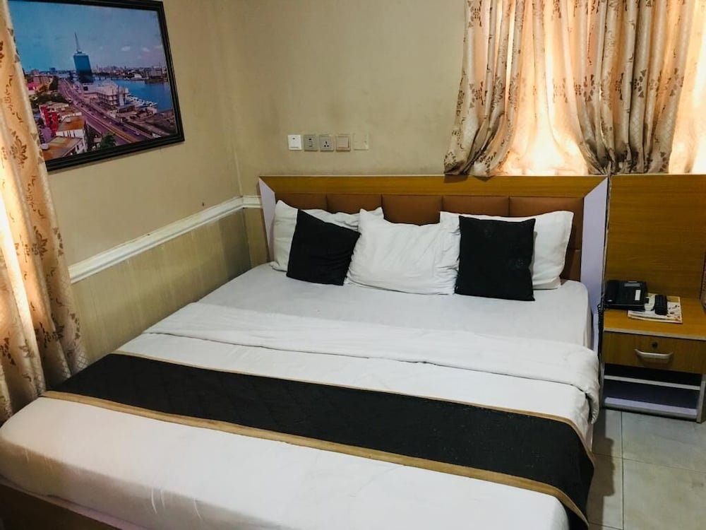 Standard Room photo 1