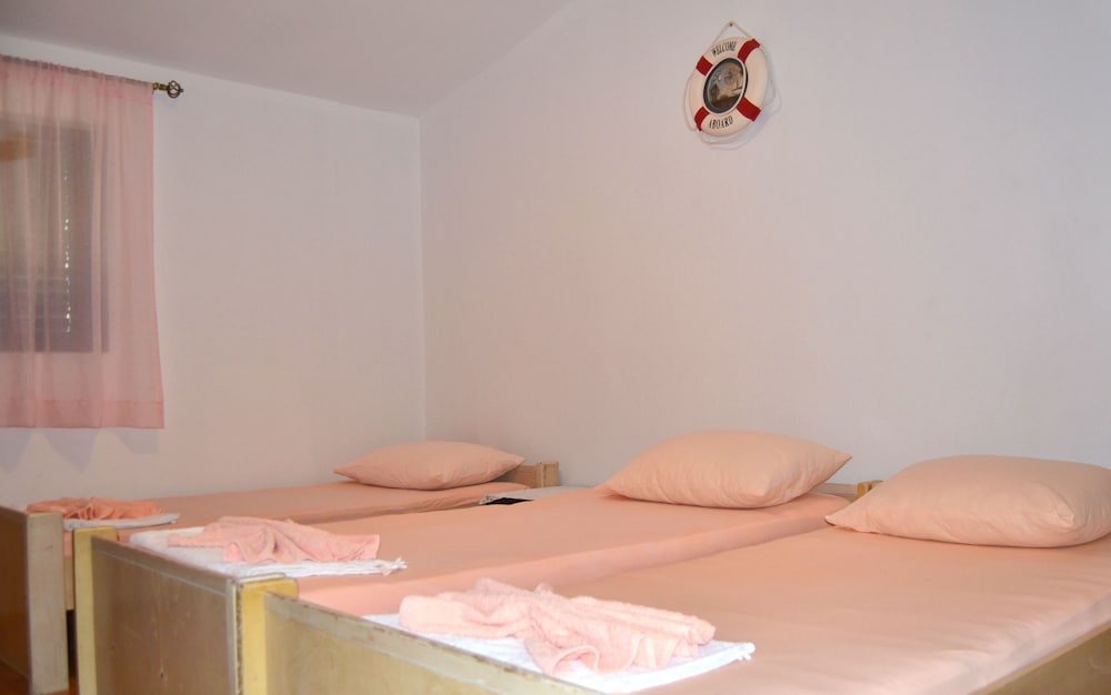 Family Apartment, 3 Bedrooms, Bay View