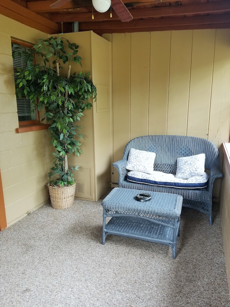 Cabin 1 photo 1