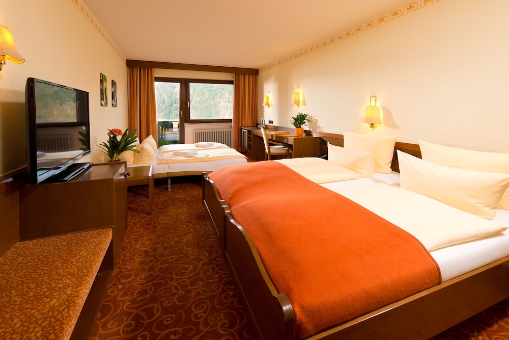 Triple Room, Valley View, Garden Area