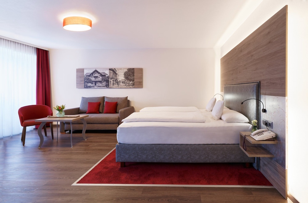 Junior Suite, Non Smoking - Photo 2