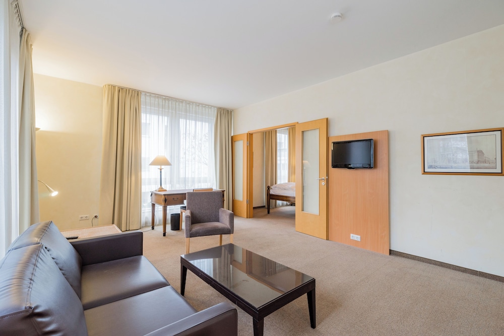 Deluxe Suite photo 1