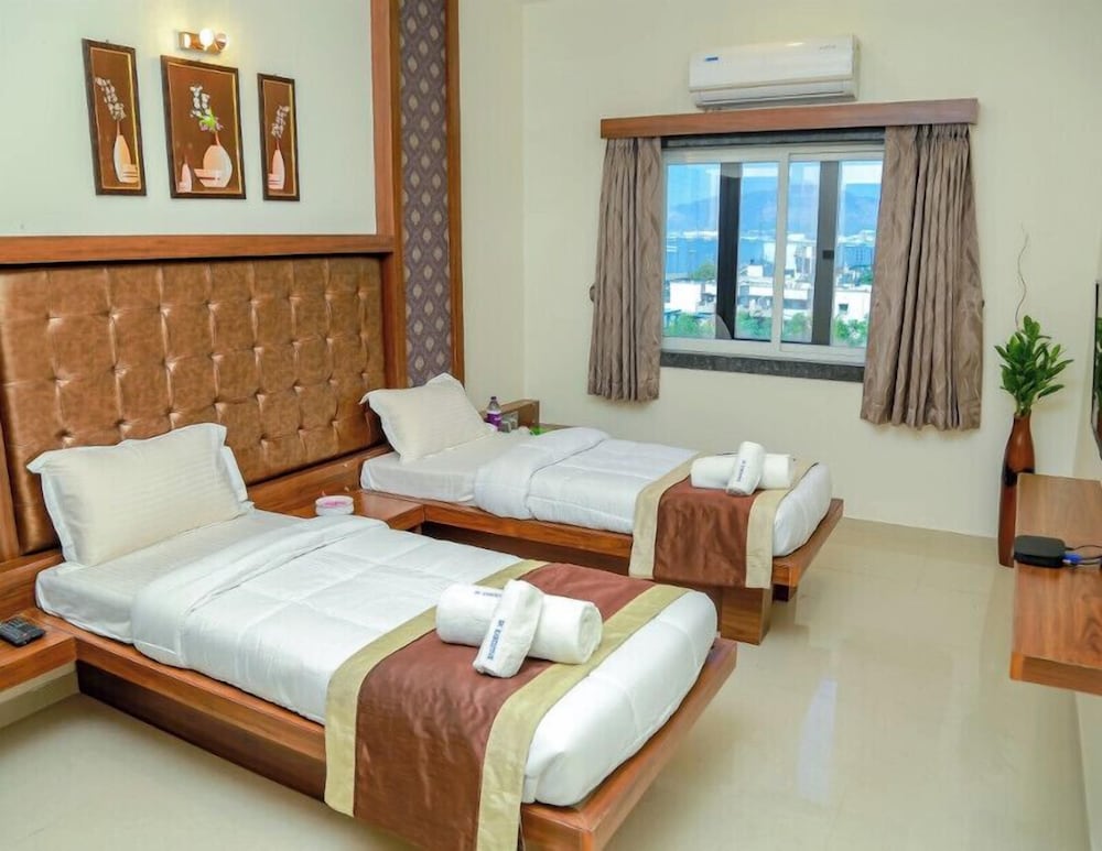 Deluxe Room, 1 Bedroom photo 3