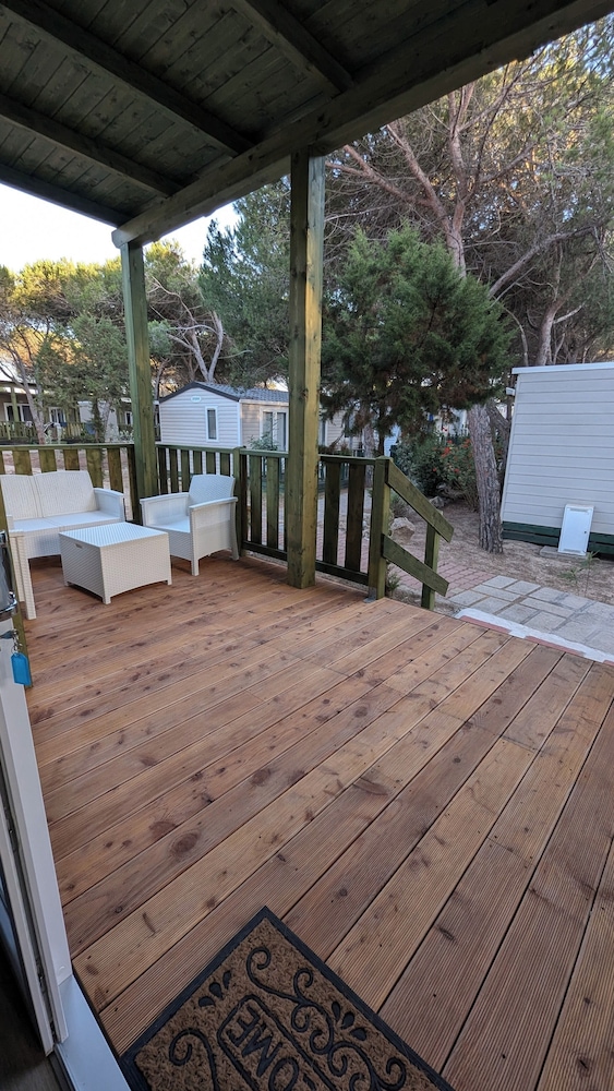 Mobile Home - Photo 7