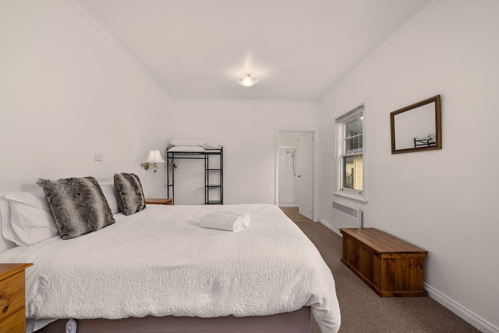 Cottage, 4 Bedrooms (No. 4) photo 3