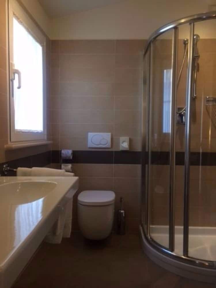 Classic Double Room - Photo 4