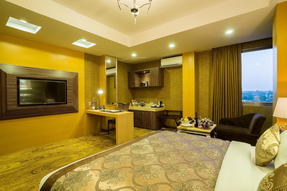 Executive Room, 1 King Bed, Non Smoking, City View photo 1