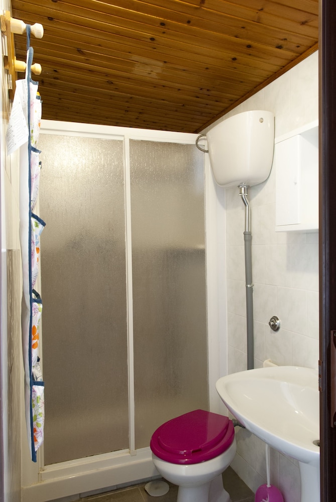 Bungalow (5/6 people) photo 2
