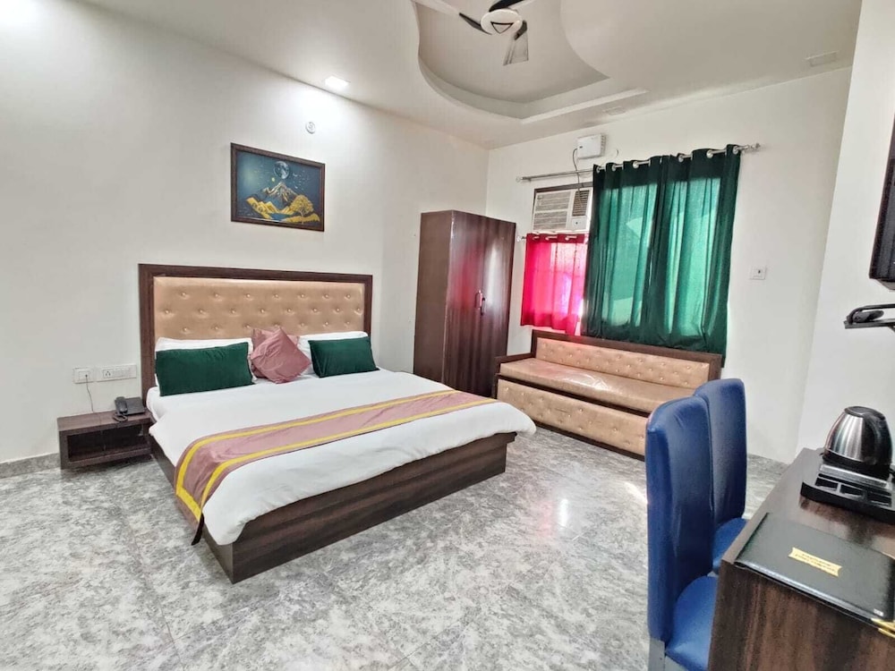 Deluxe Double Room, Balcony, City View