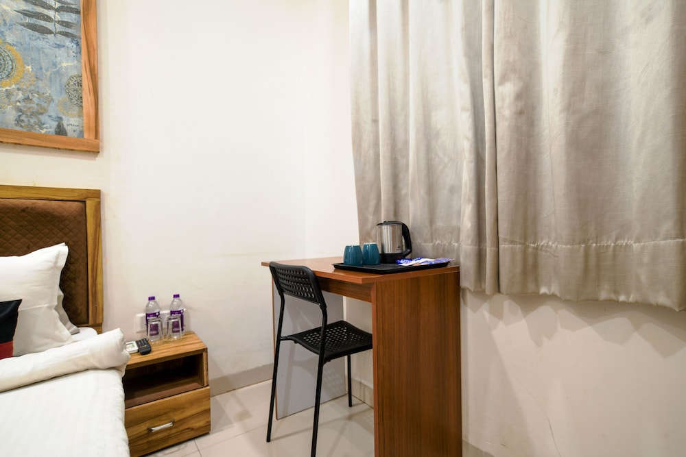 Deluxe Room - Photo 7