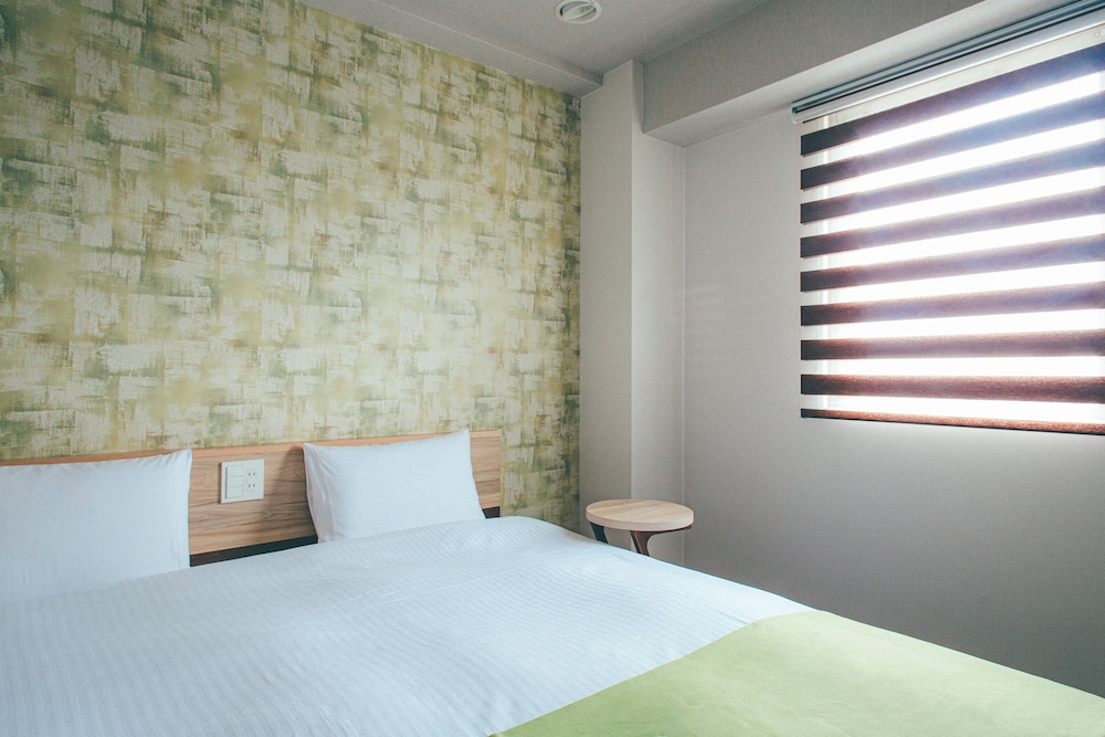 Double Room, Non Smoking - Photo 13