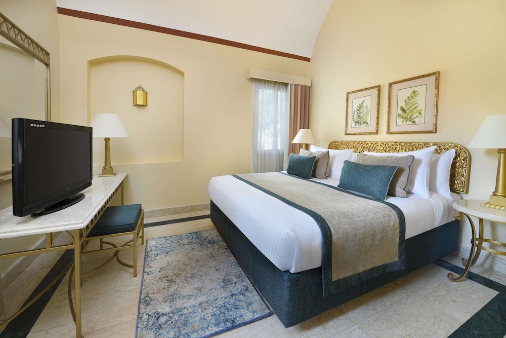 Executive Suite, Sea View