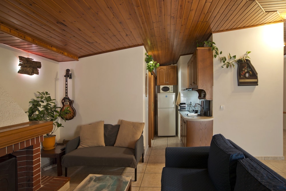 Apartment photo 2