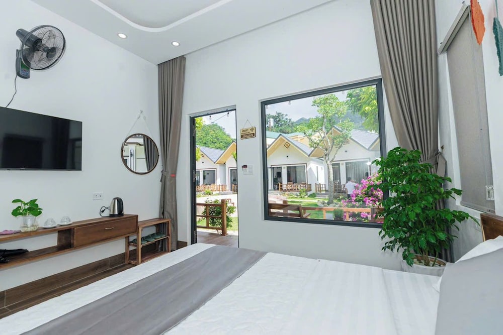 Superior Room, Garden View