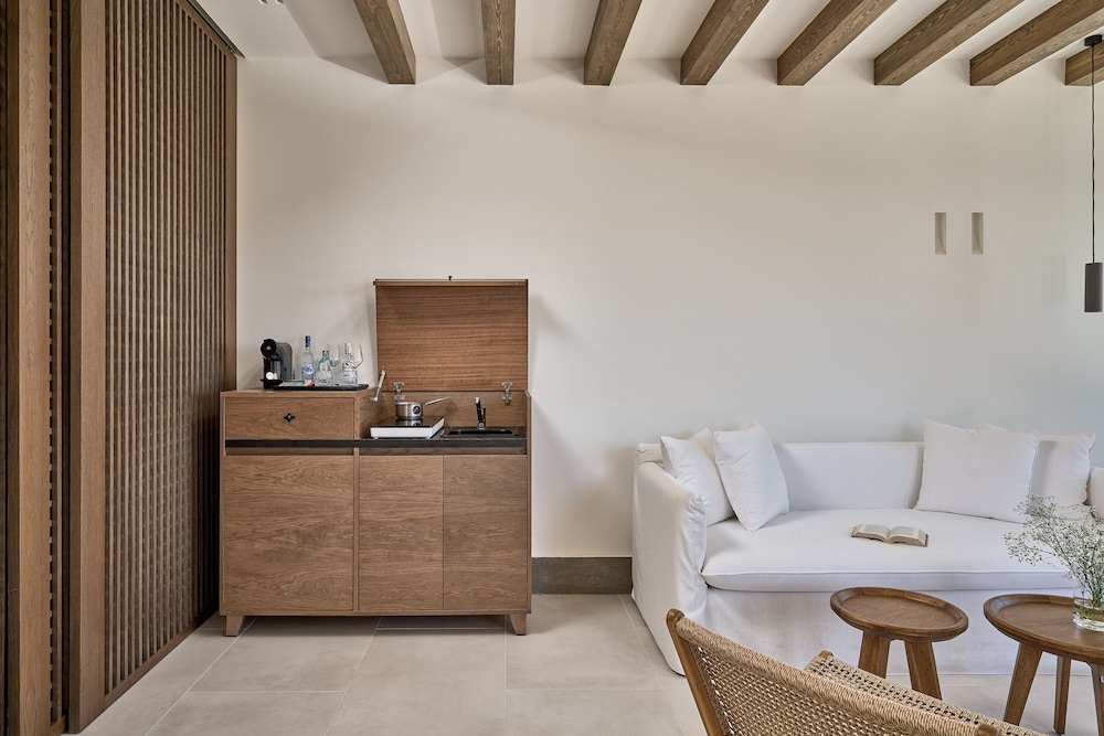 Grand Suite, 2 Bedrooms, Private Pool - Photo 12