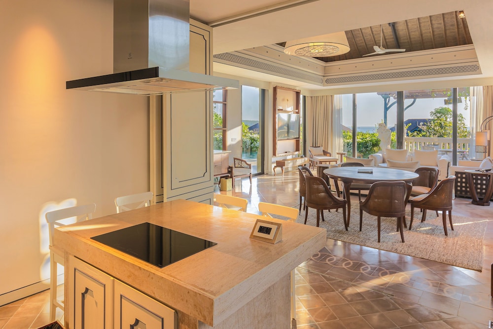 One Bedroom Residence with Private Pool - Photo 8