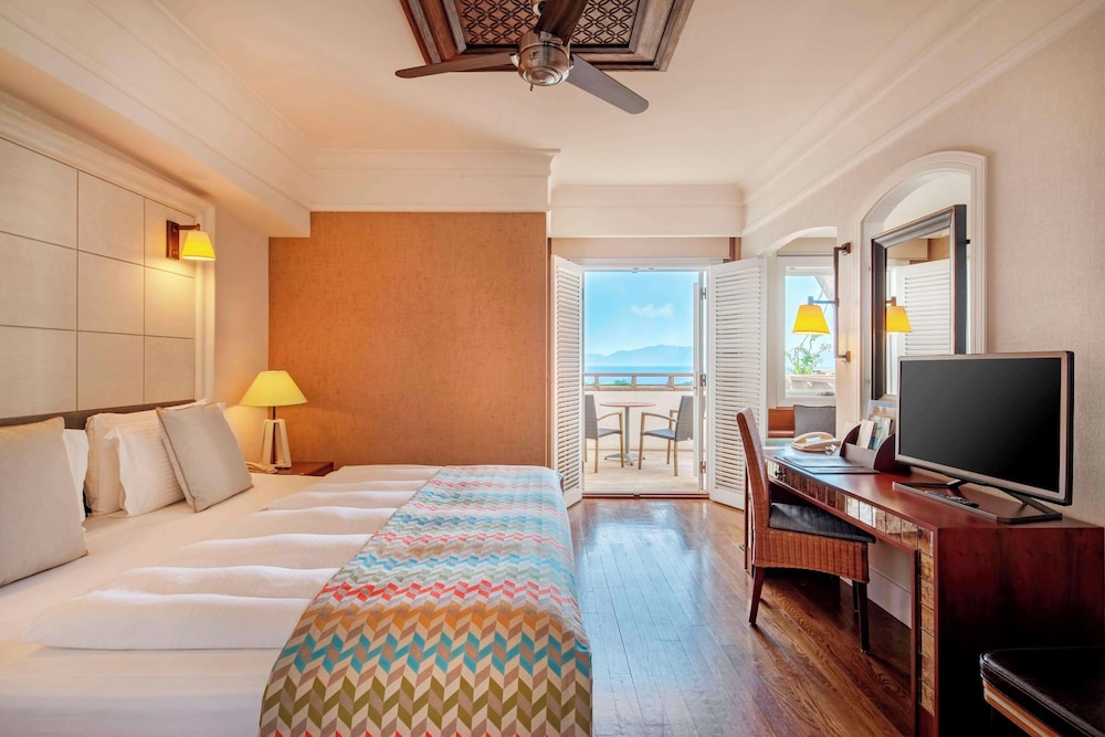 Superior Room, 1 King Bed