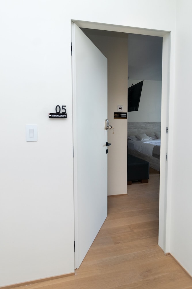 SUITE MONTGOMERY photo 3