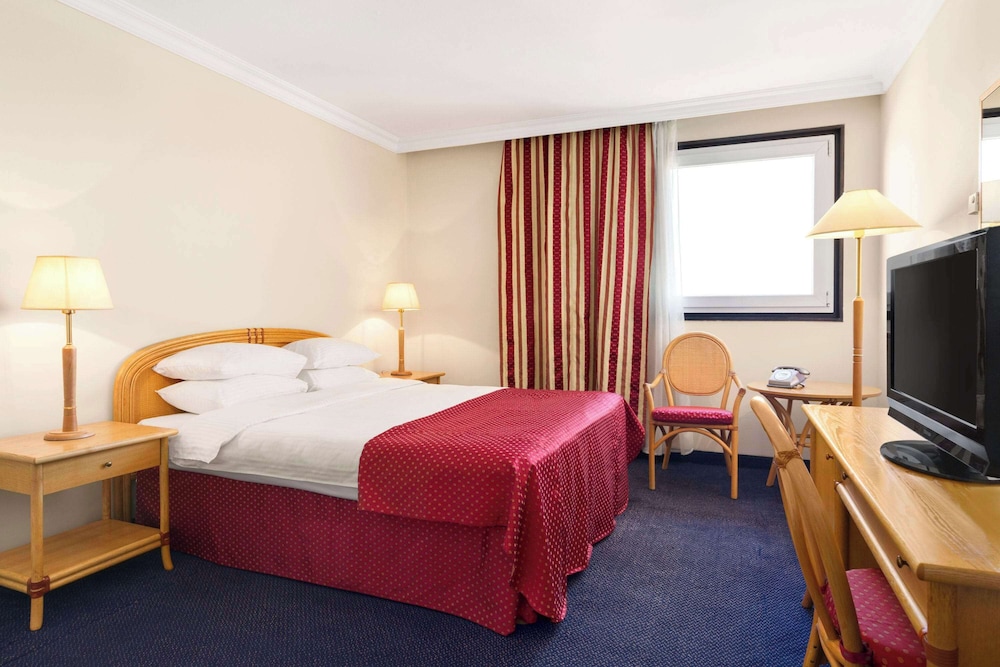 Room, 1 King Bed, Non Smoking - Photo 1