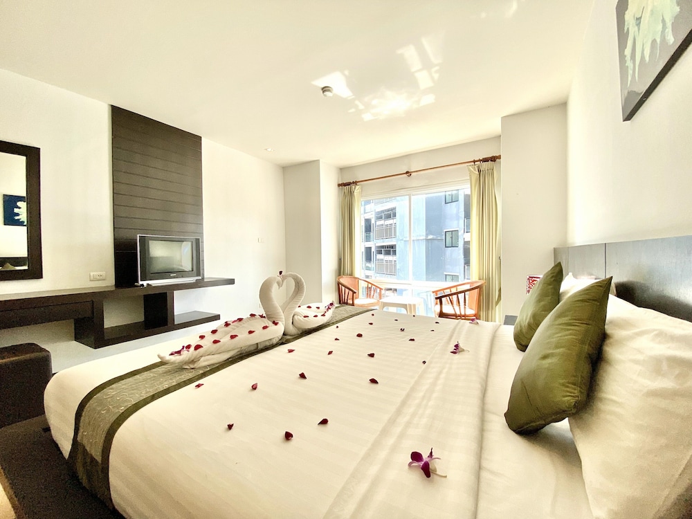 Standard Double Room - Photo 17