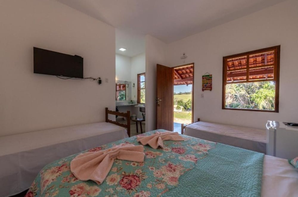 Family Chalet, 1 Double Bed and 2 Single Beds photo 3
