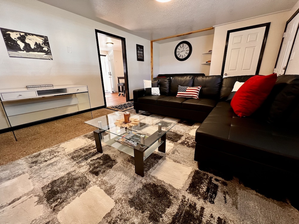Business Condo, Multiple Bedrooms