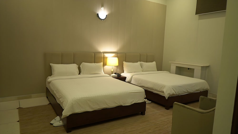 Deluxe Quadruple Room photo 2
