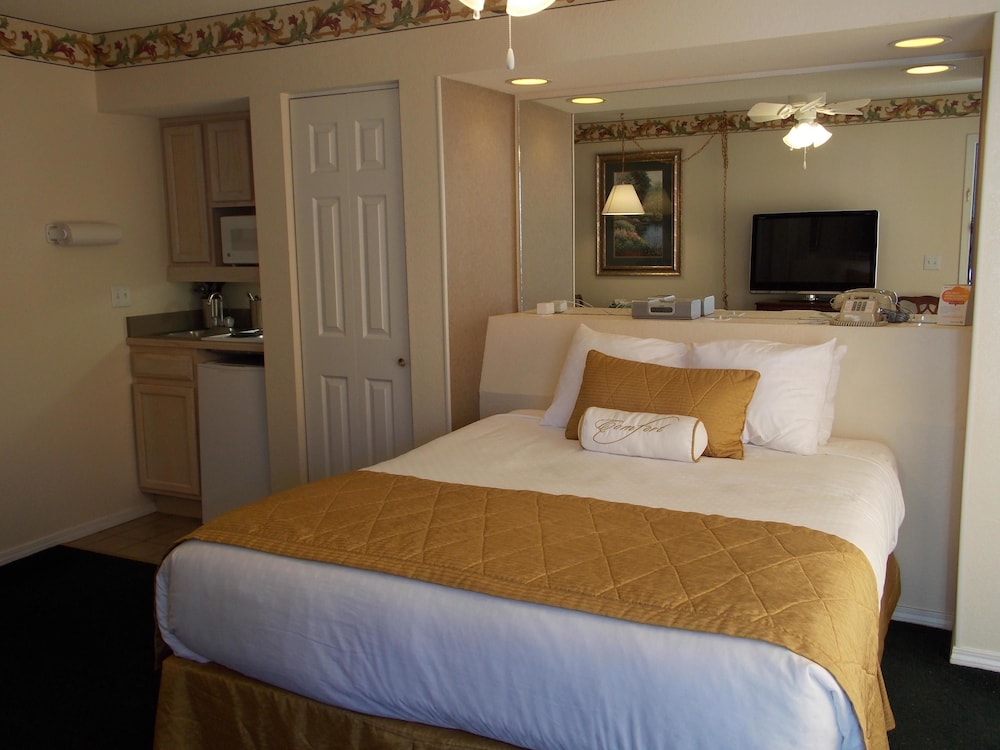 Studio, 1 Queen Bed - Photo 2