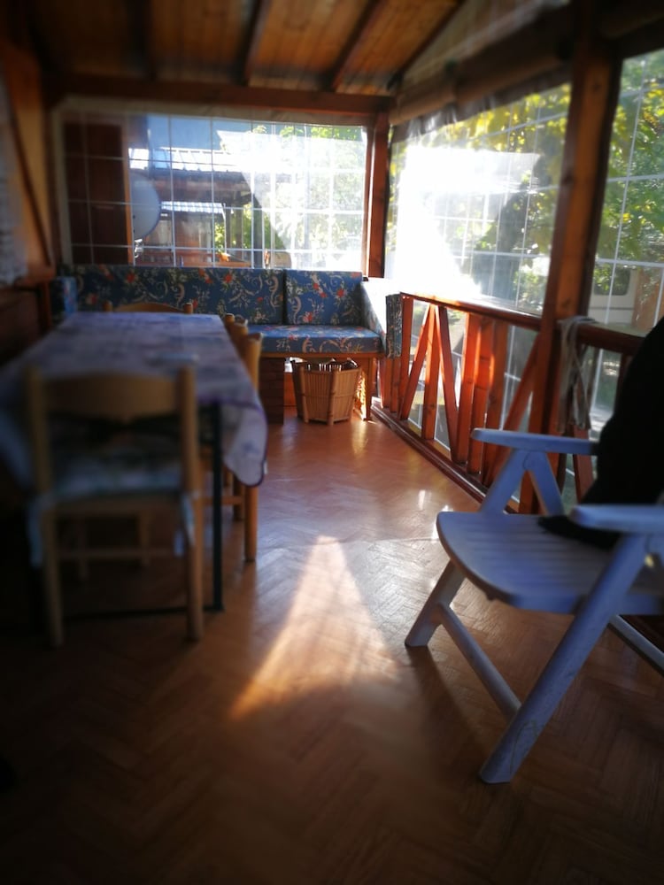 Chalet, 2 Bedrooms (257) photo 3