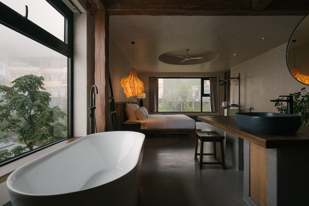 Superior Room, City View