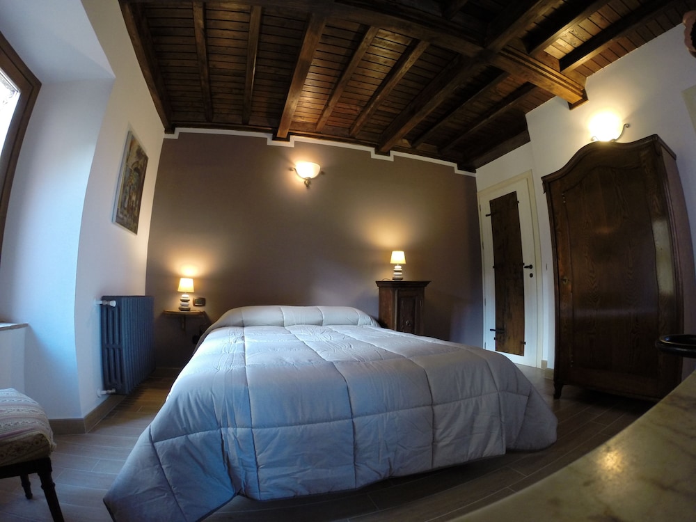 Double or Twin Room photo 1