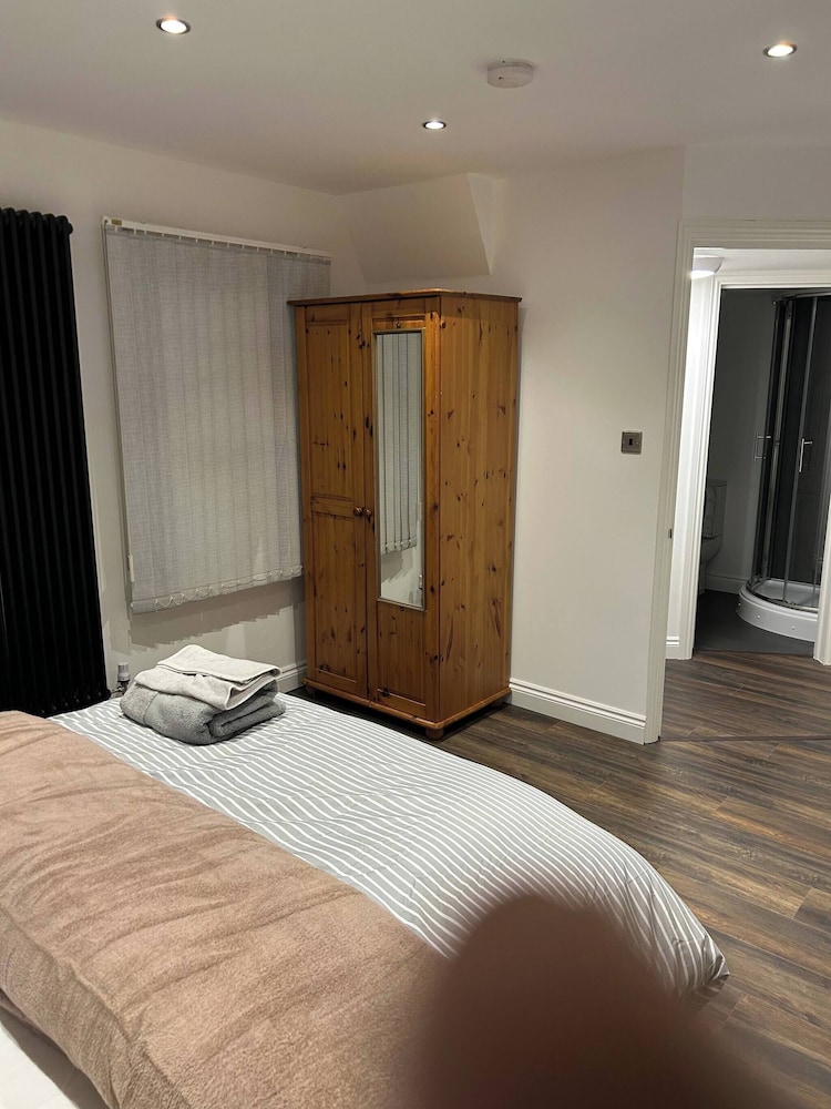 Charming 1-bedroom Apartment in Central Northampton, Foto 6