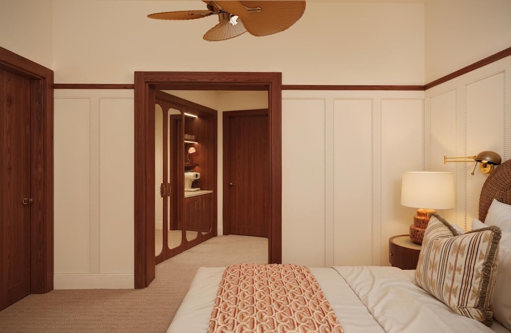 Superior Room (Maison Silhouette)