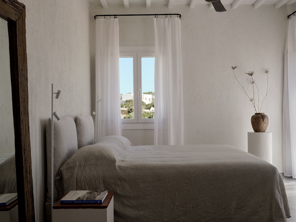 Sunset & Sea View Suite