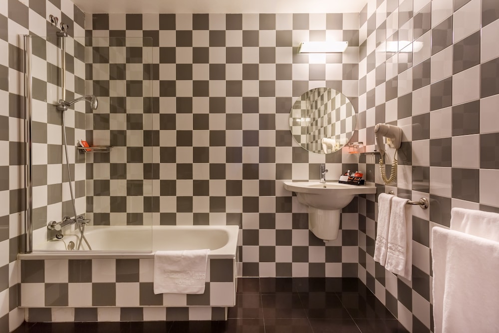 Triple Room - Photo 5