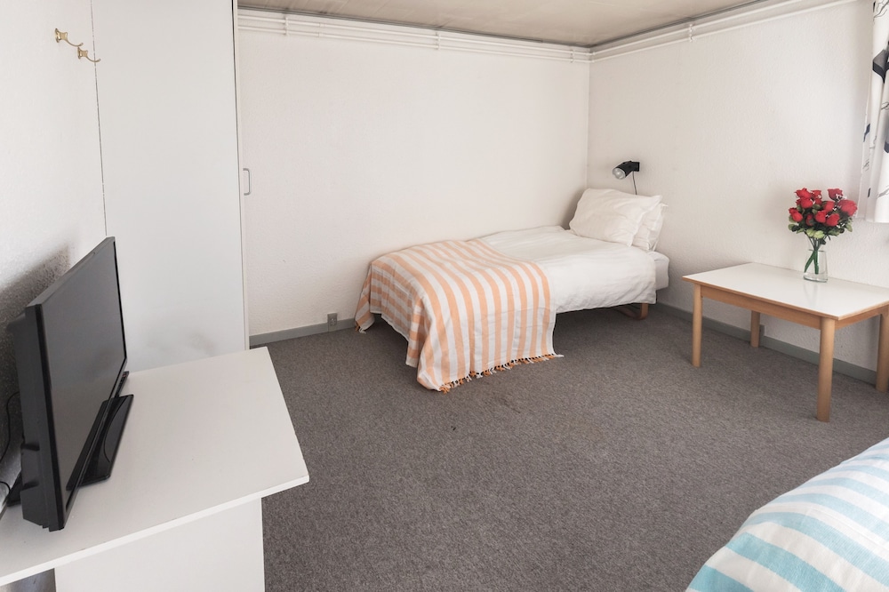 Standard Double Or Twin Room, 2 Twin Beds, Non Smoking photo 2