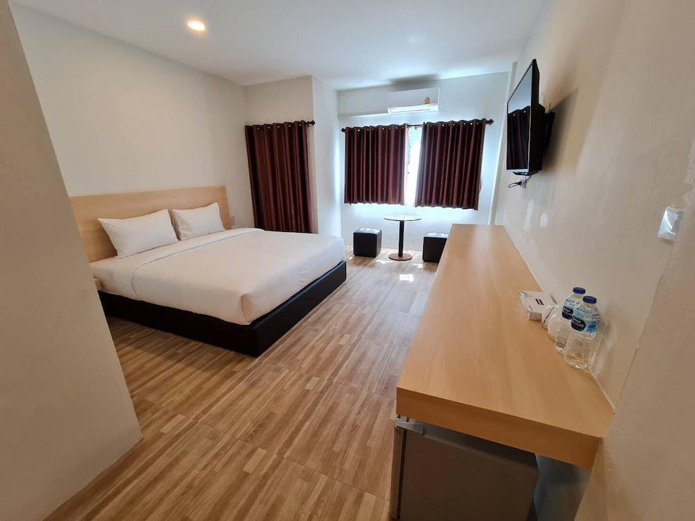 Deluxe Room, Hill View photo 1