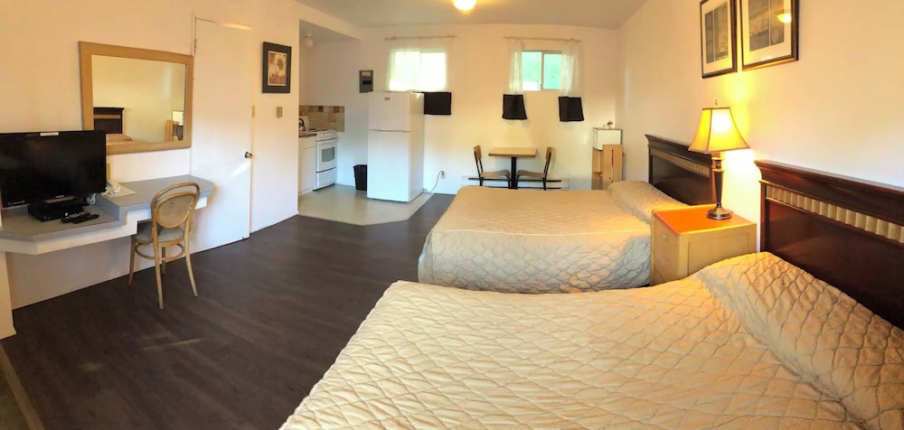 Deluxe Room, 2 Double Beds, Kitchenette photo 1