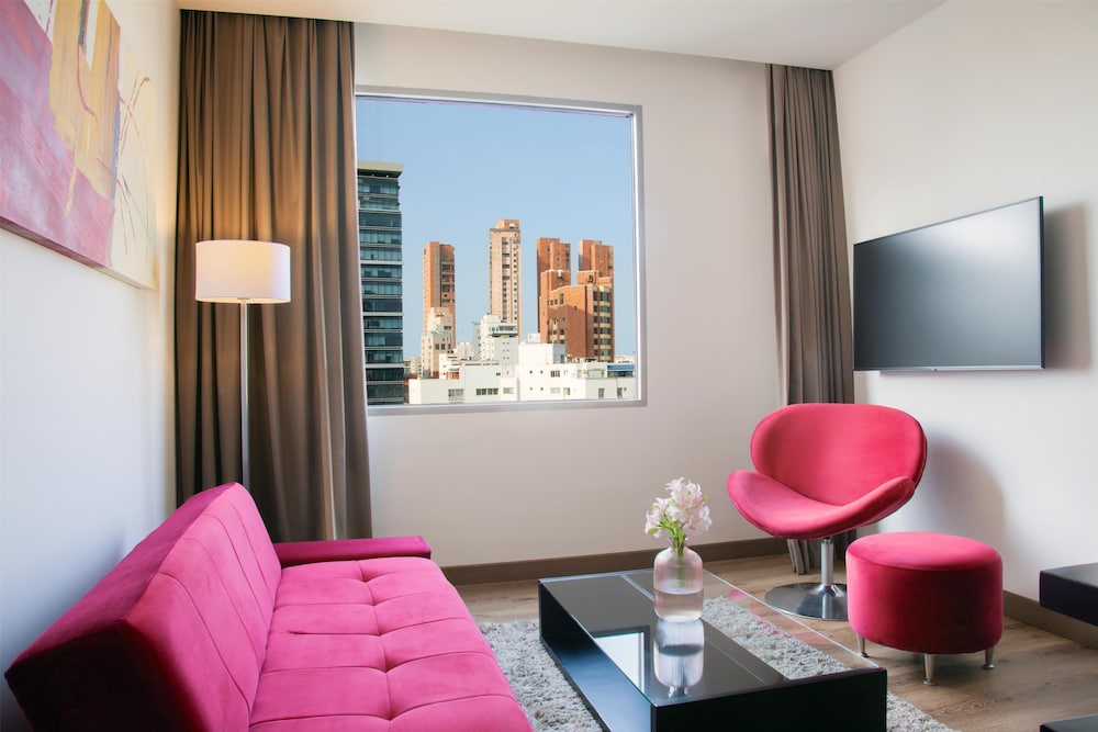 Junior Suite (Extra Bed 2 adults + 1 child)