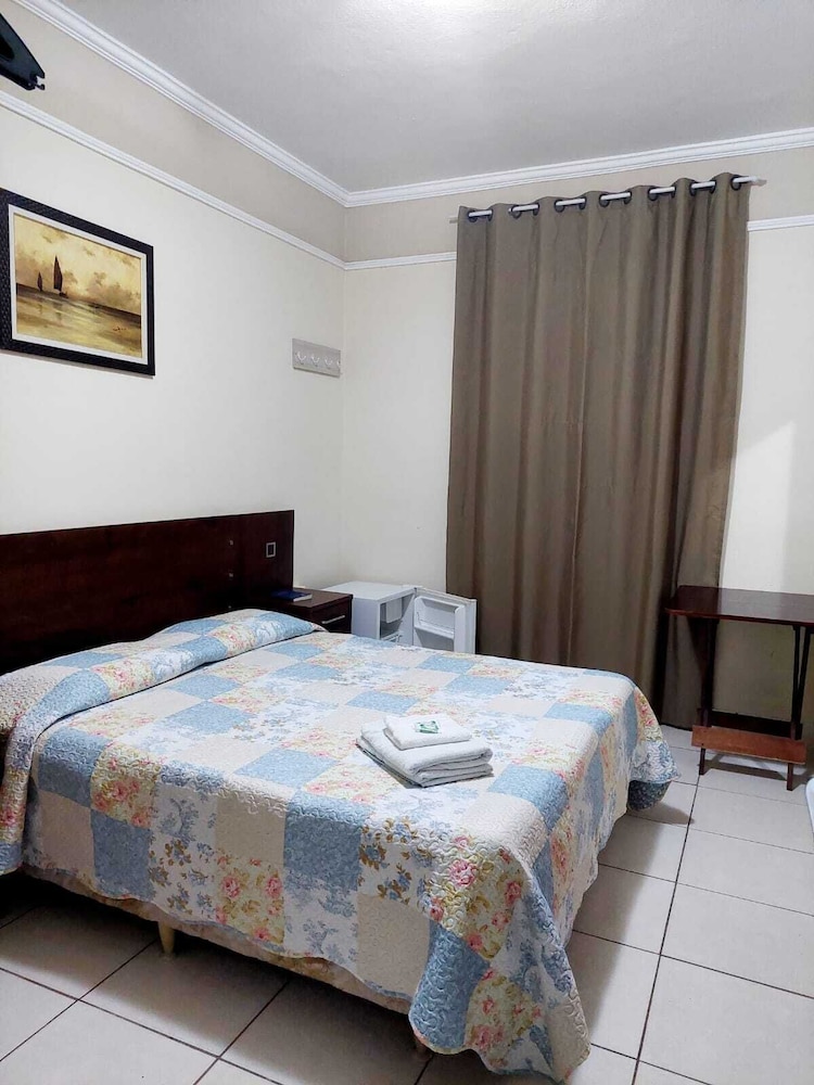 Basic Room photo 2