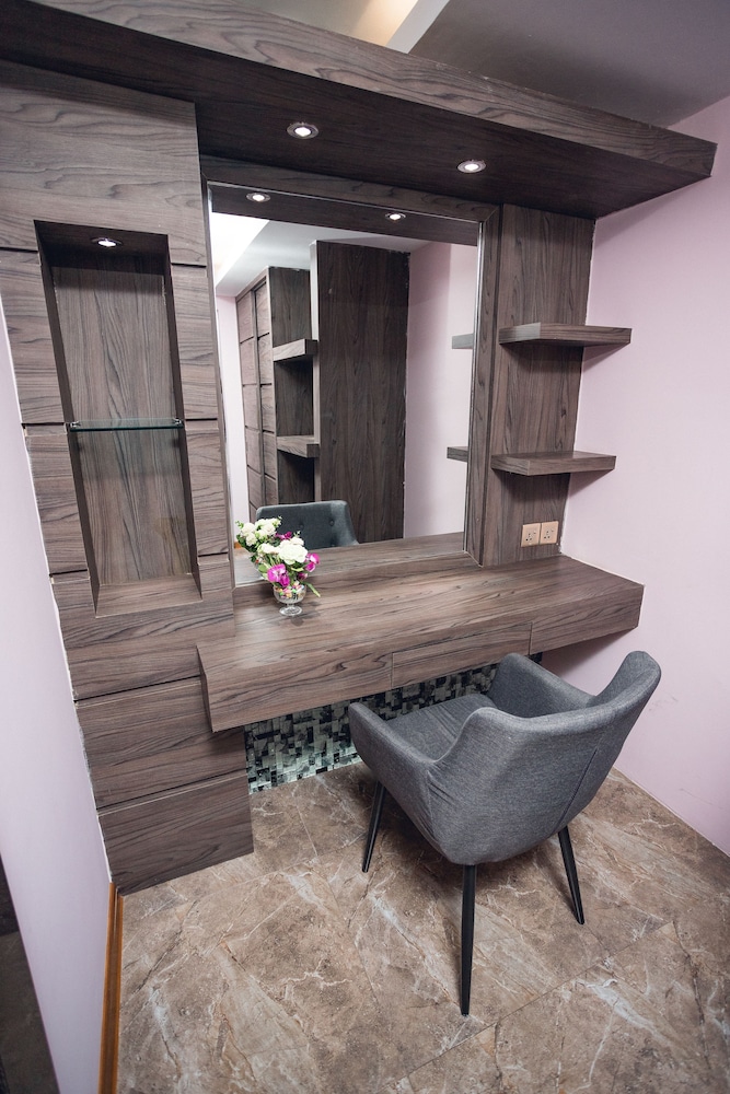Suite, 1 Bedroom, Kitchenette photo 3