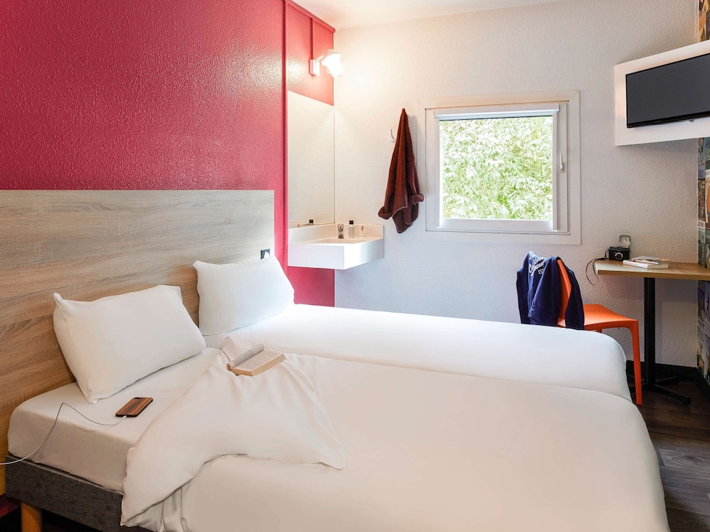 Room, 2 Twin Beds (Side Car) photo 1