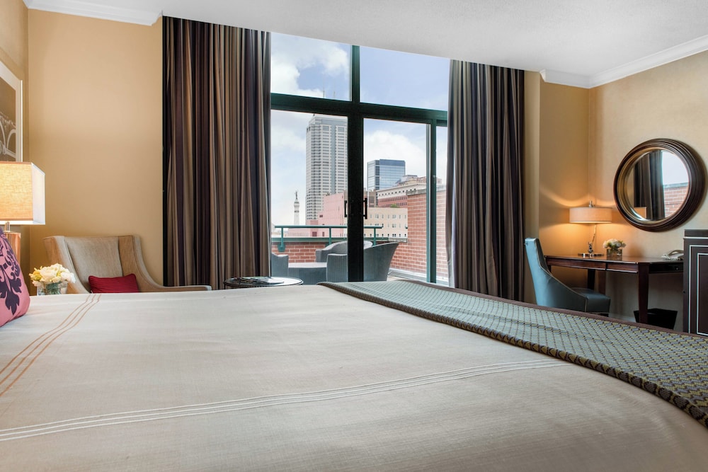 Premier Room, 1 King Bed, City View - Photo 5