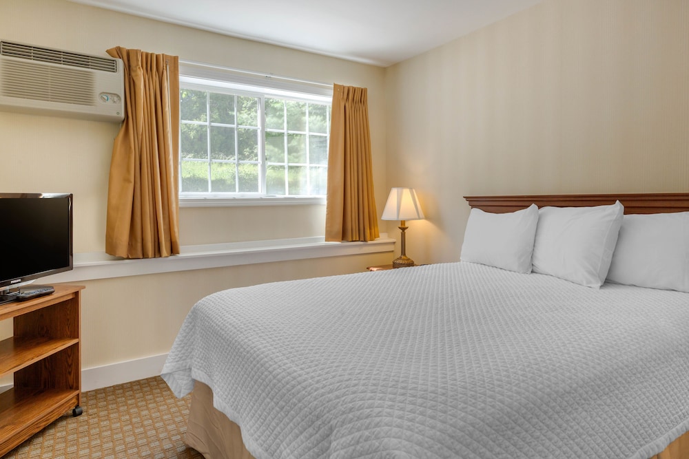 Two Bedroom Suite with Private Balcony photo 1