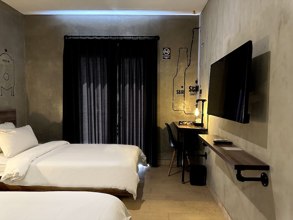 Superior Stark Room - Photo 4