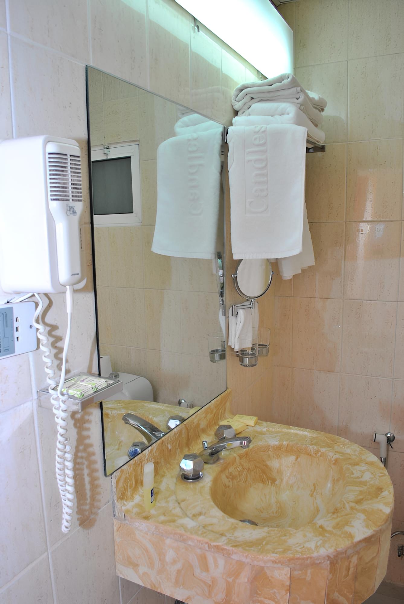 Single Room photo 1