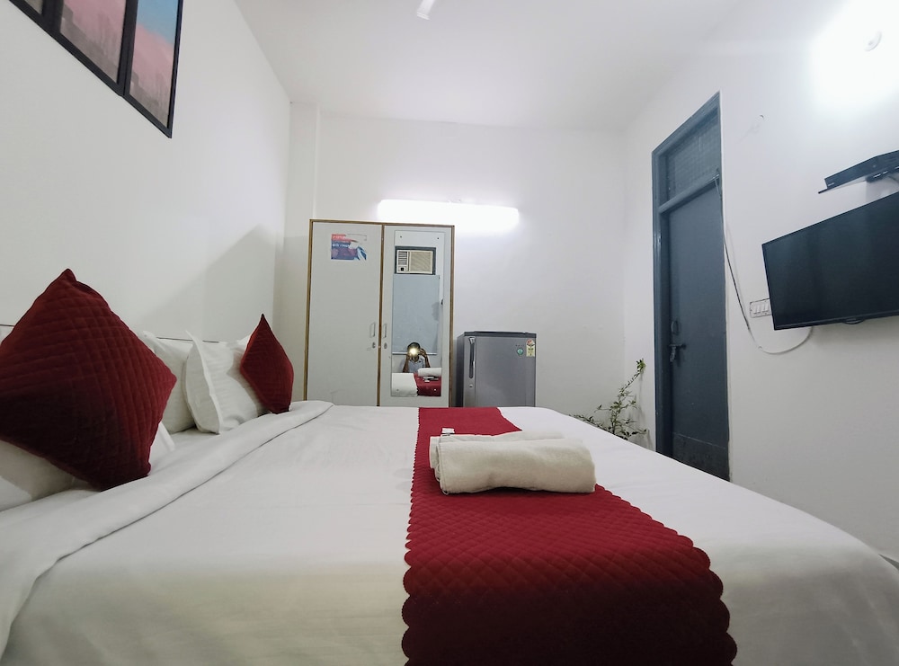 Deluxe Room - Photo 21