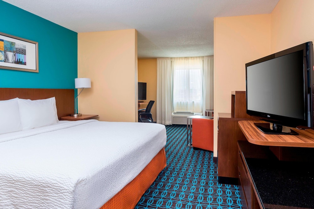 Executive Suite, 1 King Bed with Sofa bed photo 1