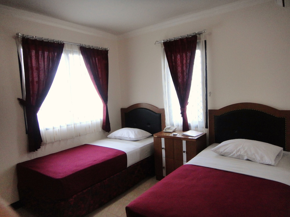 Superior Double or Twin Room - Photo 7