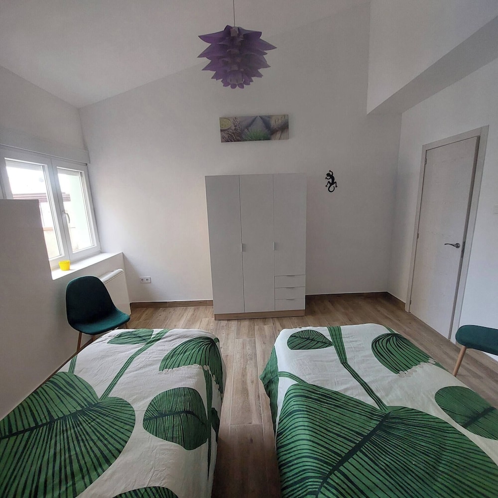 Apartment, 2 Bedrooms, Smoking, Balcony photo 2